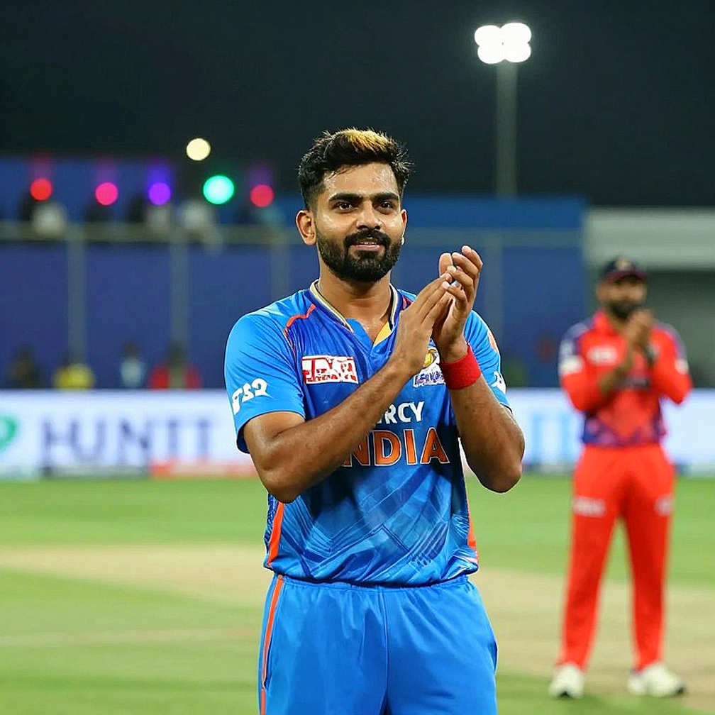 Beyond the Dhoni–Zaheer Meeting: CSK's Real Retention Question Is an Age Curve